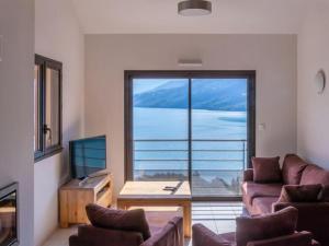 Appartements 3-Room-Apartment with lake view in Residence L'Ecrin du Lac, Chorges : photos des chambres