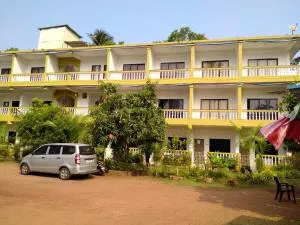 Durga Beach Resort - Parxem