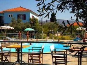 Diamanti Molivos Studios & Apartments