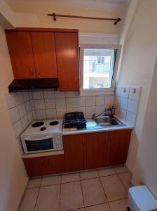 Elenis Apartments Igoumenitsa - Γκαρσονιέρα 2ου ορόφου επιπλωμένη, εξοπλισμένη