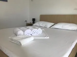 2 Mai - 多亚马伊 2 Mai - 多亚马伊