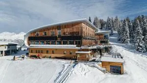 Hotel Rifugio Solander - Commezzadura