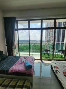 17-Mount Austin Palazio high floor 23pax beautiful street view