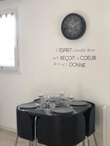 Appartements Gite douillet proche commodites, aeroport & Nantes : photos des chambres