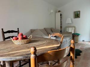 Charming village house in Goult