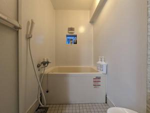 【豊和マンション稲荷302号室】伏見稲荷駅徒歩３分！Free Wifi付のお宿！