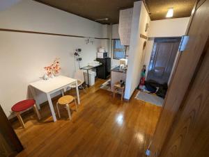 【豊和マンション稲荷302号室】伏見稲荷駅徒歩３分！Free Wifi付のお宿！