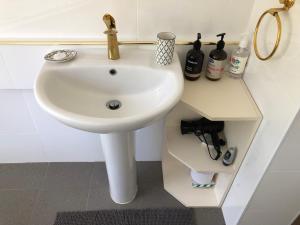 Clare to Spalding character escape