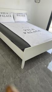 Vila Palace 4S next to Plaza