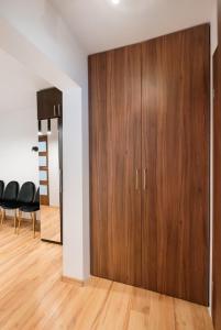 Metro Rondo ONZ 2-Bedroom Apartment by BookingHost