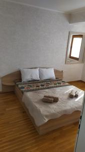 Villa Koteski - Spacious Apt, Near Lake & Parking