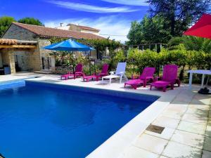 Maisons de vacances maison piscine privee Robion Luberon ideal famille : photos des chambres