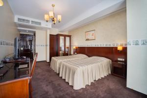 Standard Twin Room room in President Resort Hotel