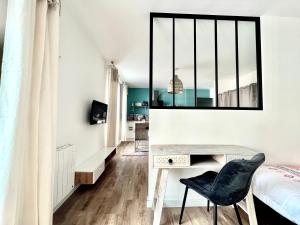 Appartements STUDIO IBIZA - HYPER CENTRE LORIENT : photos des chambres