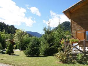 Chalets Modern Chalet in Fougax-et-Barrineuf with Swimming Pool : photos des chambres