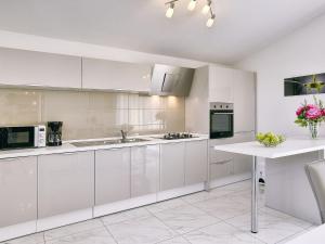 Apartment in Valtura near the Beach
