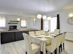 Villa with pool in the south of Istria