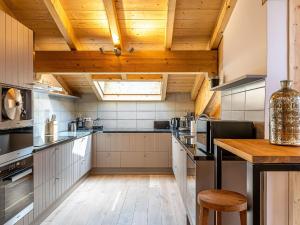 Appartements Penthouse with private sauna and wine climate cabinet : photos des chambres