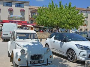 Villas Villa in Montauroux with Pool & Near Forest : photos des chambres