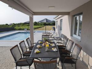 Comfortable Villa in Kanfanar with Swimming Pool 