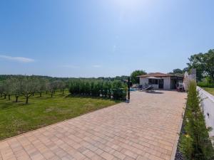 Adorable villa with private pool and terrace 
