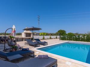 Adorable villa with private pool and terrace