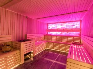 Chalet in Les Arcs 2000 with Pool & Sauna