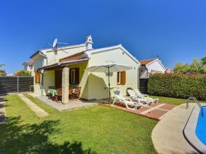 Holiday Home in Banjole near the Sea