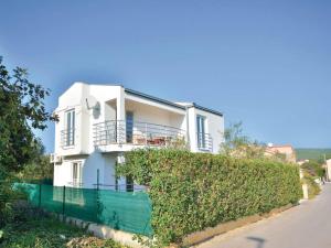 Spacious Holiday Home in Bibinje with Garden