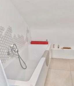 Appartements La Villa l'Oiseau Bleu proche de la plage et de Deauville !!! Awards 2025 : photos des chambres