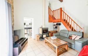 Maisons de vacances Amazing Home In Saint-privat-des-vieux With Wifi And 1 Bedrooms : photos des chambres