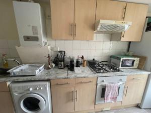 Charming & Cozy One-Bedroom Flat