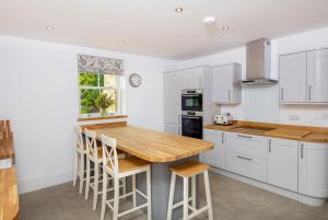 The Old Farmhouse at Roughs Farm Retreats