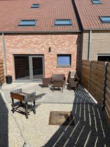 THE 77 work or holiday new home