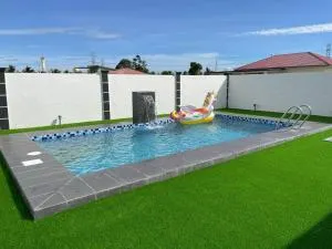 Homestay Malacca Private Pool - Klebang Beach, BBQ,15 Pax - Kampong Batang Tiga