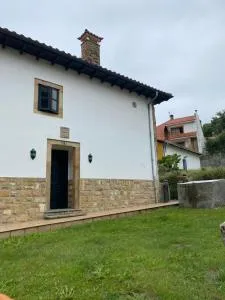 Casa Gin Tazones - Liñero