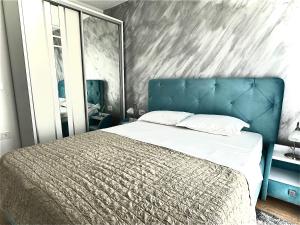 4FriendsCoresiBrasov Blue