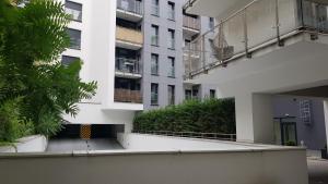 Chopin Park LUX Apartment, self check-in 24h, free parking, air-conditioning