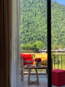 Green Mountain Borjomi - Sadgeri