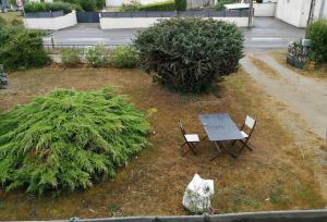 Appartements appartement 2 pers (1er etage) avec jardin 25km NANTES ou PORNIC : photos des chambres