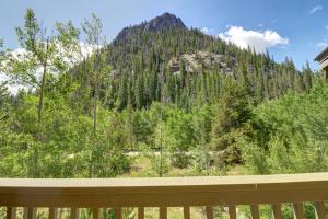 107 Woodbridge condo