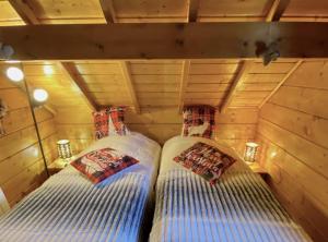 Chalets Chalet pistes 5 mn a pied vue montagne : photos des chambres