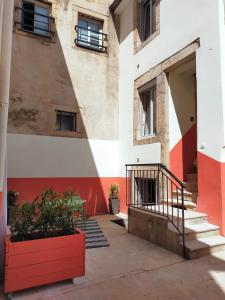 T2 hyper centre LONS LE SAUNIER