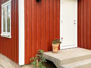 8 person holiday home in VÄSTRA ÄMTERVIK-By Traum