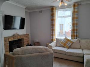 Cosy 2-Bed Cottage - Free WiFi