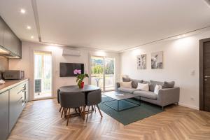 Heart of Cannes contemporary 2BR garden view Palais & Croisette 5 mn by Olam Properties
