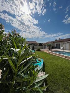 Maisons de vacances Villa provencale avec piscine : photos des chambres