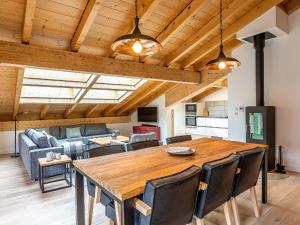 Appartements Penthouse with spacious balcony, ski lift 1 5 km away : photos des chambres