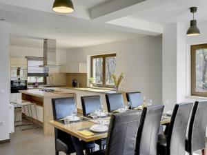 Villa in Rovinj with Private Pool and Sea Nearby