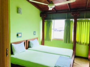 Kandyan Holiday Center